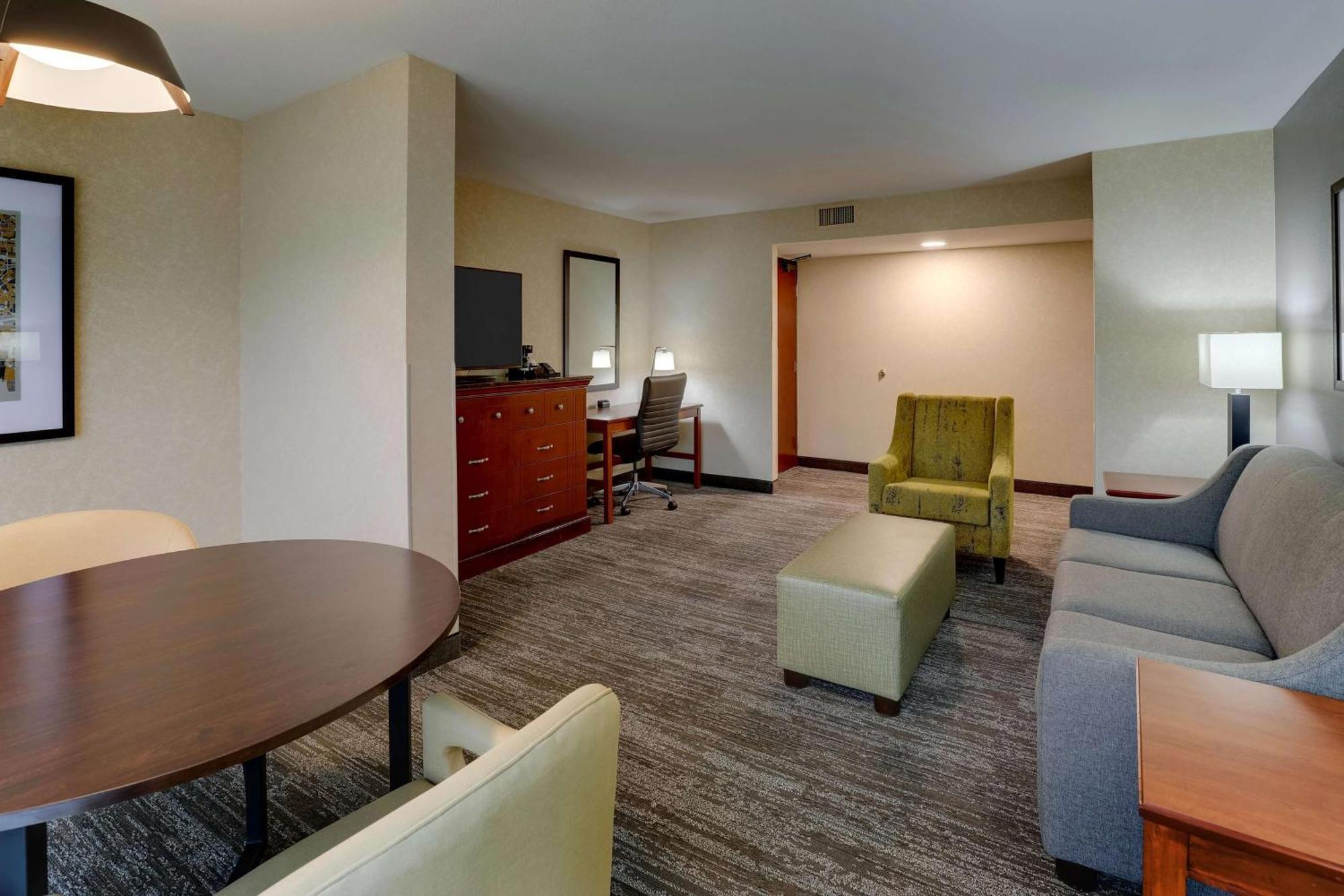 Drury Inn & Suites Atlanta Marietta Exterior photo